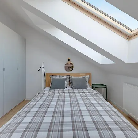 Gavra 02 Z Garazem Appartamento